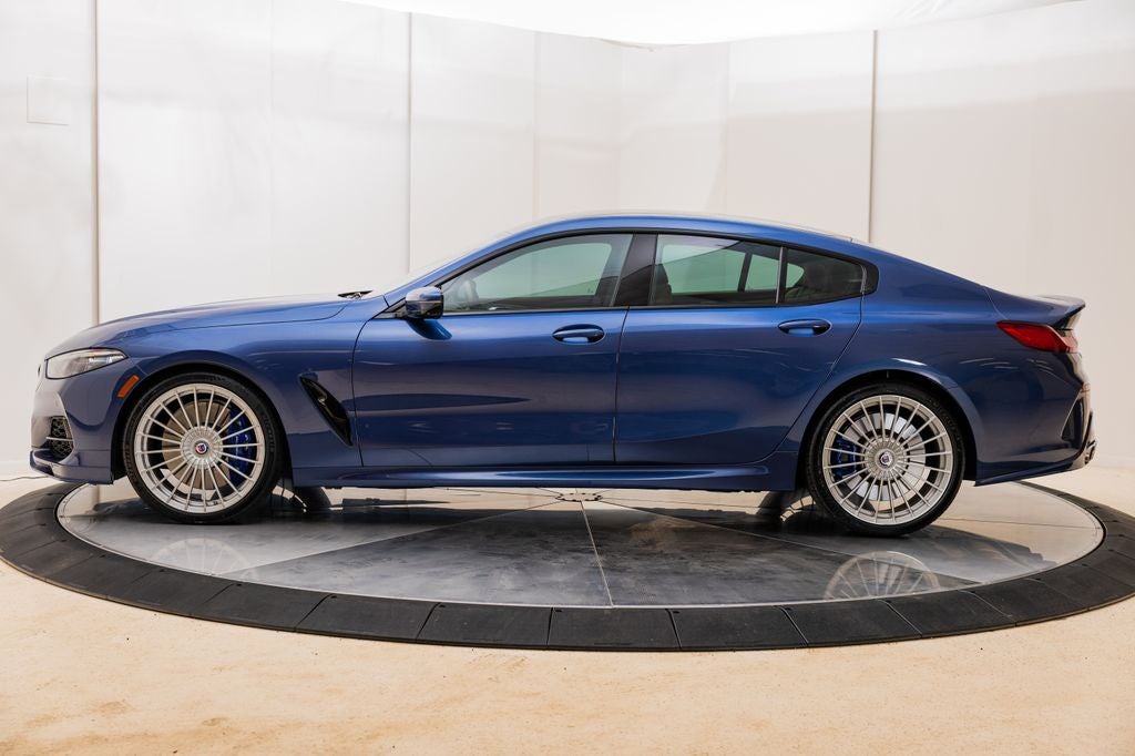 bmw 8 series 2022 WBAGX0C17NCH90000 image bmw 8 series 2022 WBAGX0C17NCH90000 image